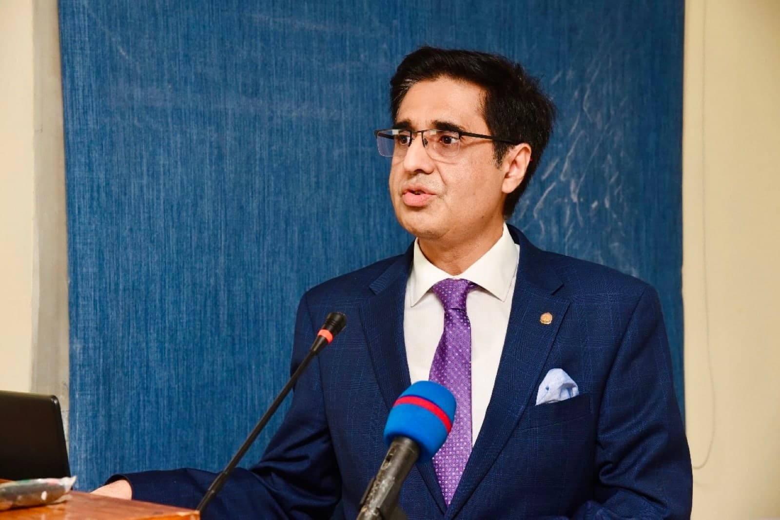Prof. Dr. Amer Awan speaking during a professional media engagement